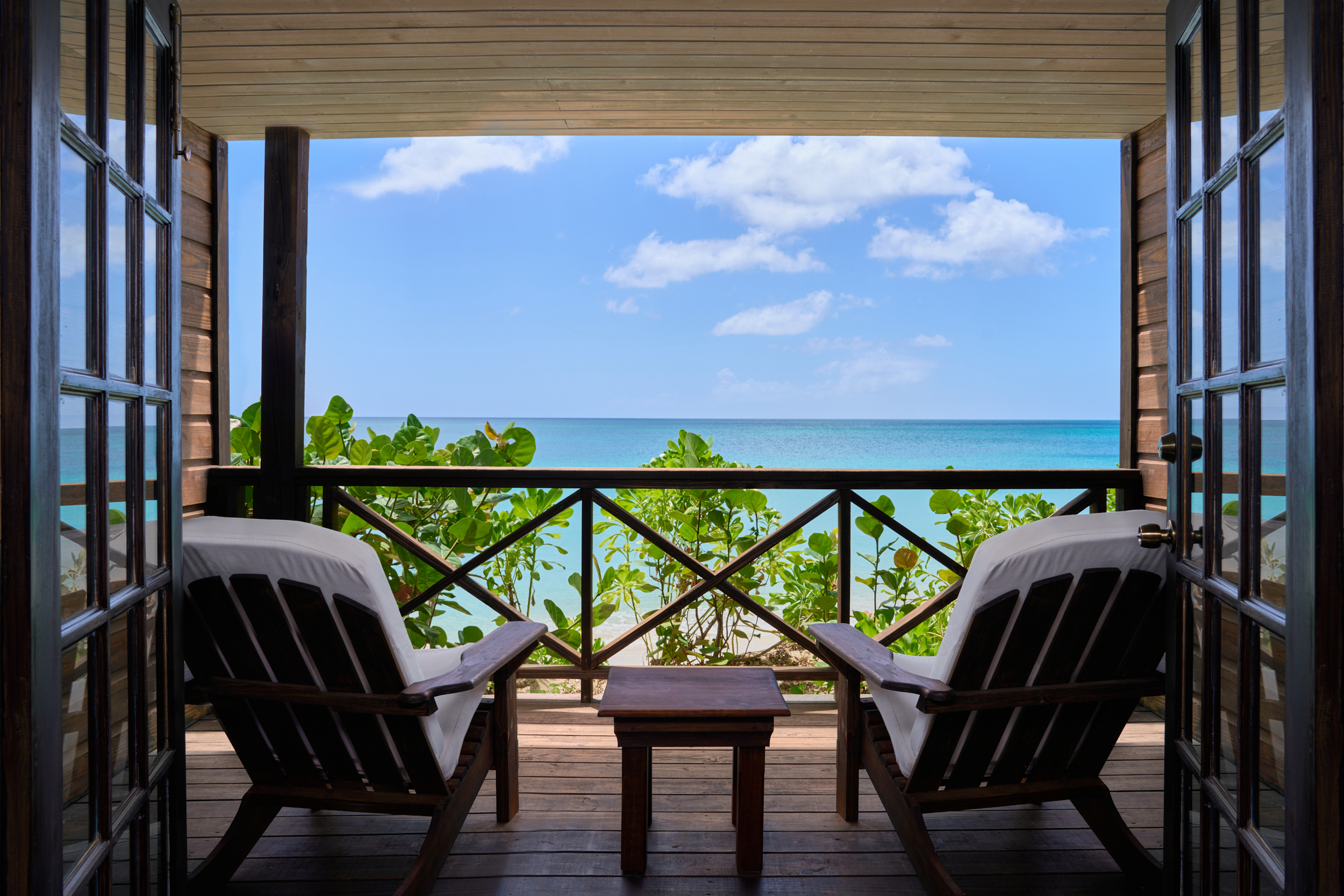 03-Keyonna-Beach-Sunset-Beachfront-Room-Balcony-LowRes